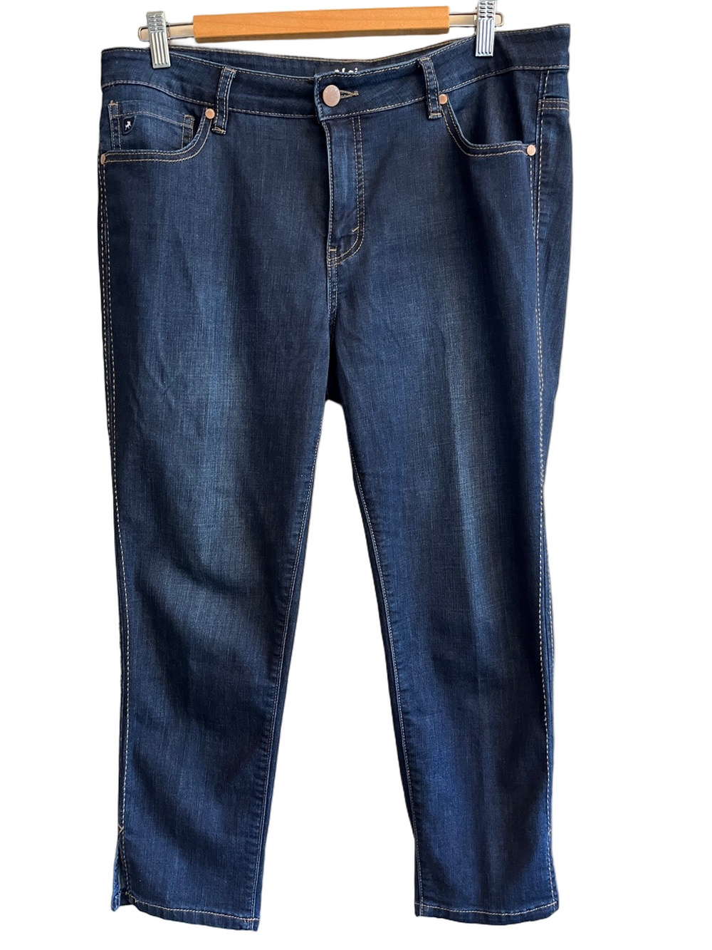 LOIS Women's Size 34 Dark Indigo Ankle Jeans - Straight  Cropped 25”  Rodeo